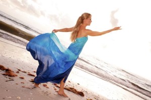 Blue gown woman 800px